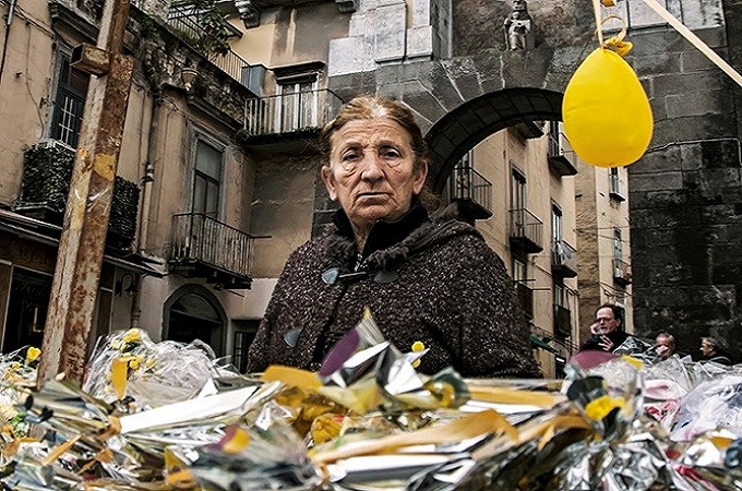Donne nel Mediterraneo: scatti di umanità a Milano