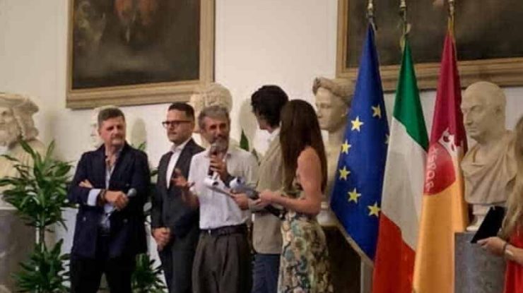 Microfono d'Oro a I Lunatici: premiata la forza sociale della radio che ascolta